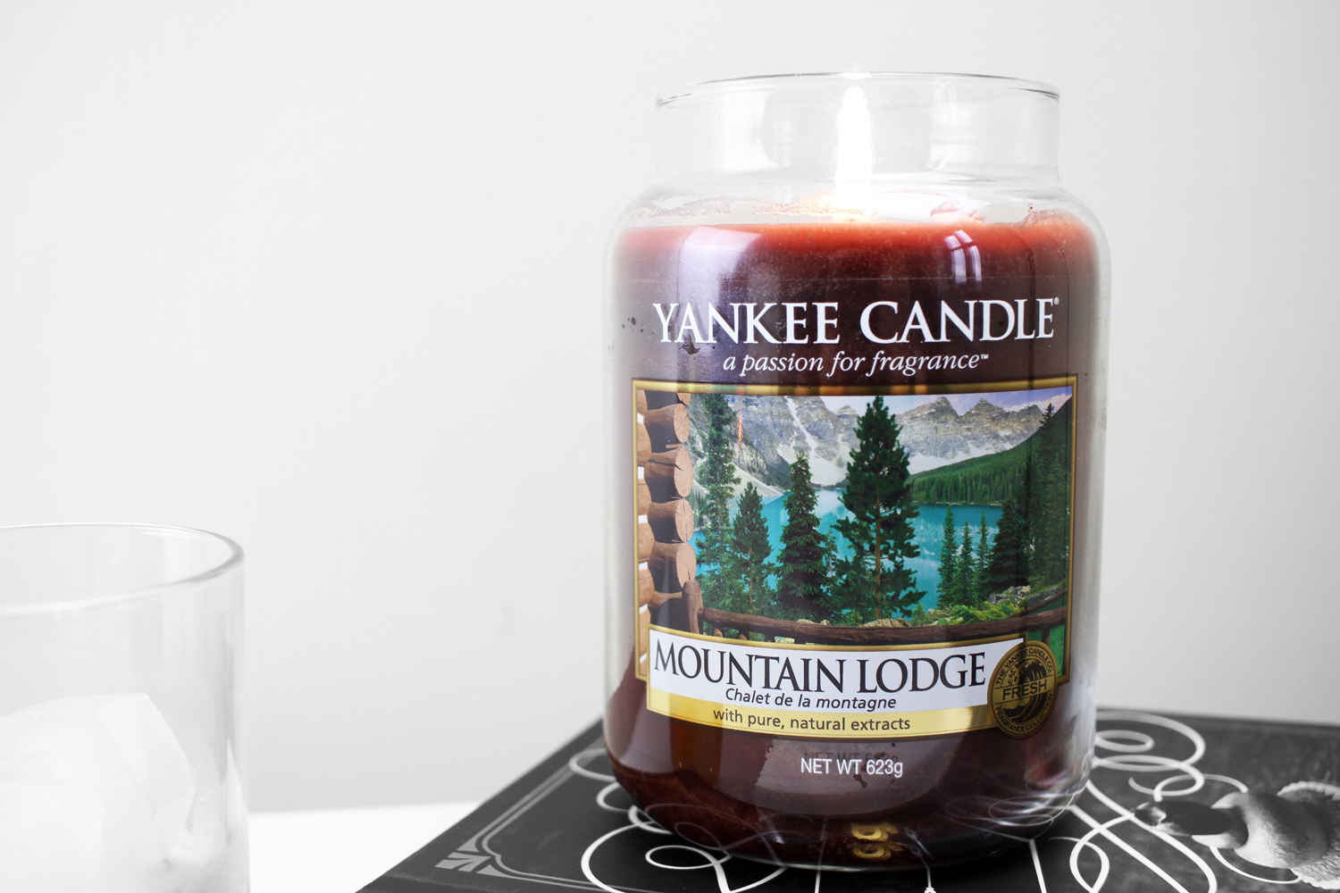 Mountain Lodge Candle Review Prettygreentea
